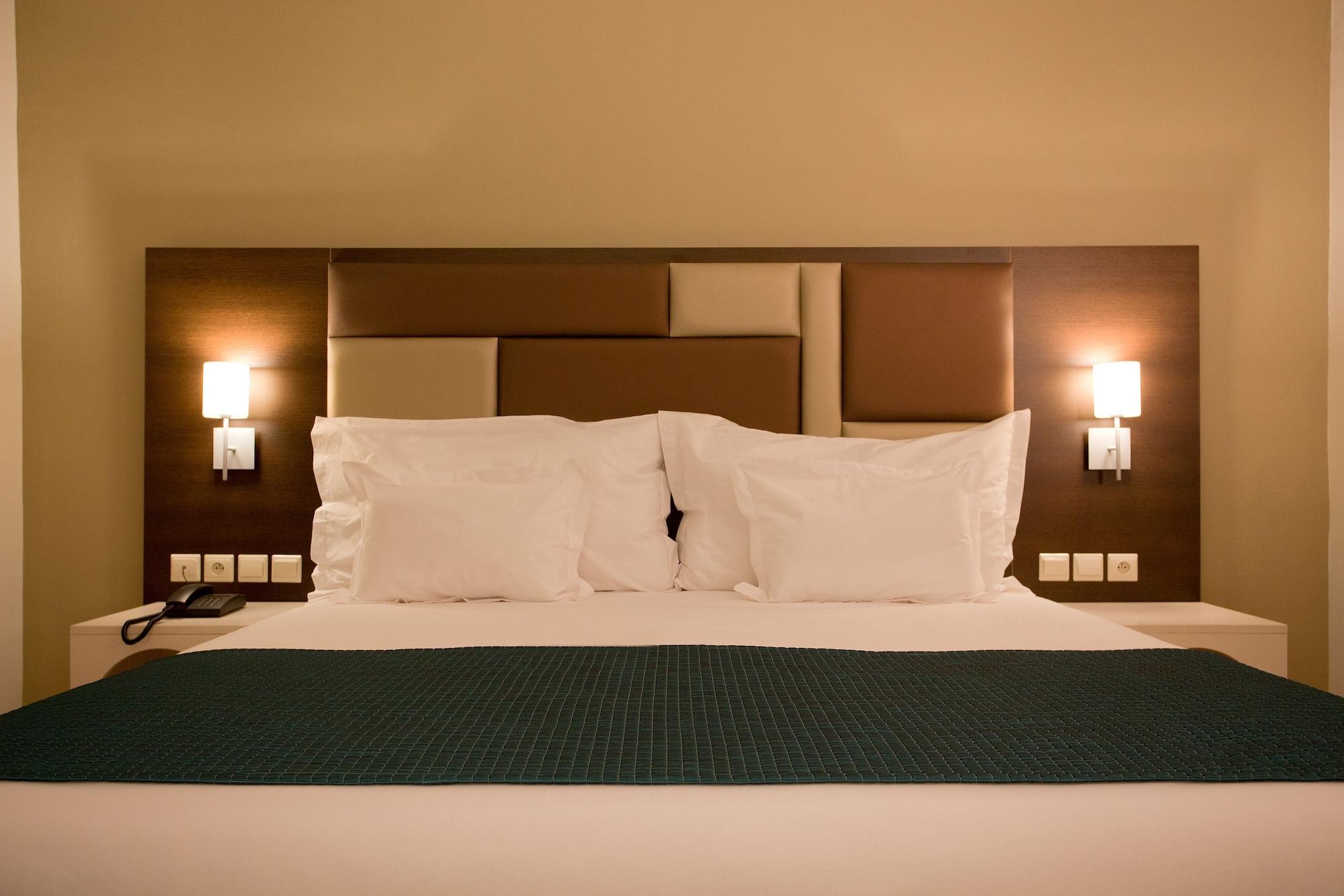 Tui Suneo Kenzi Europa Agadir Exterior photo A bed with a headboard