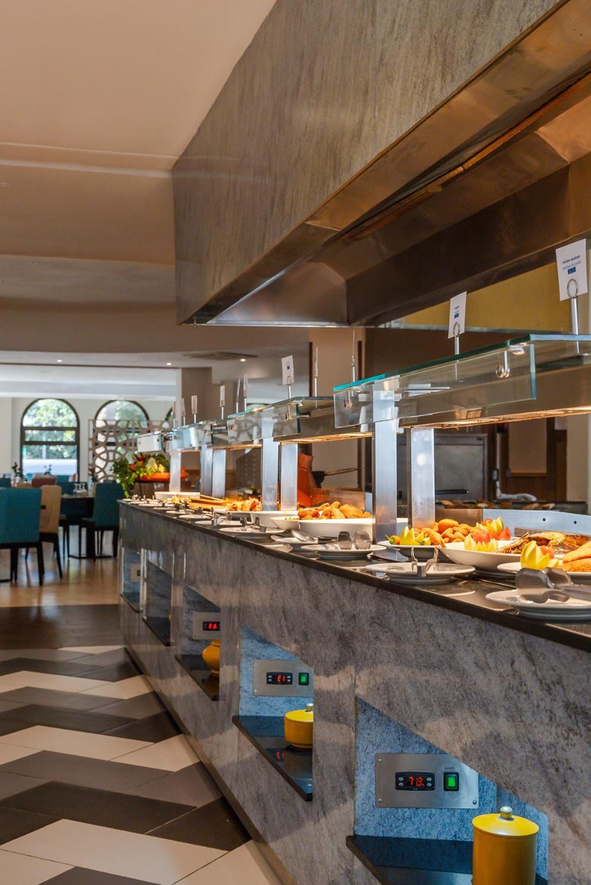 Tui Suneo Kenzi Europa Agadir Exterior photo A buffet at a hotel
