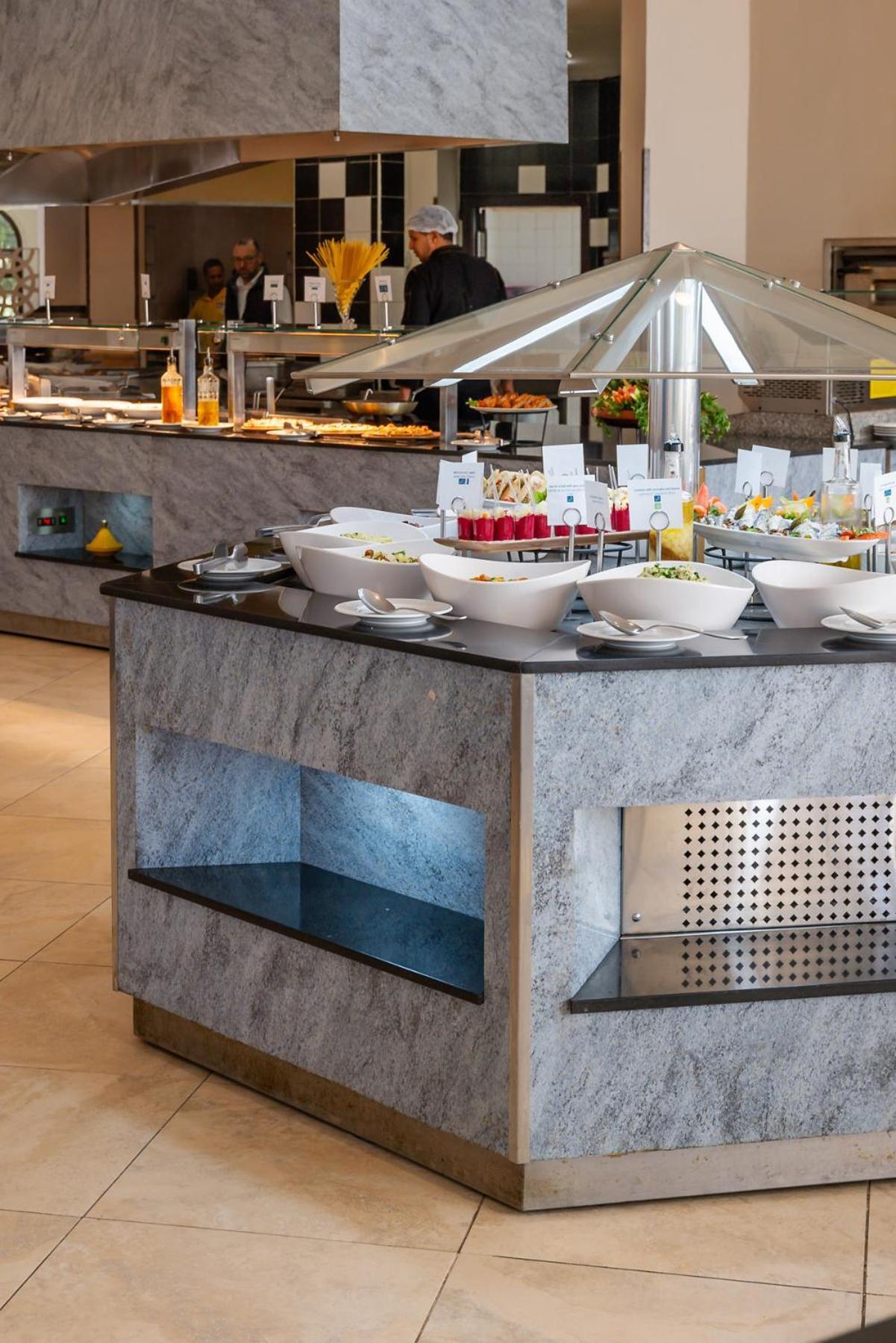 Tui Suneo Kenzi Europa Agadir Exterior photo A salad bar