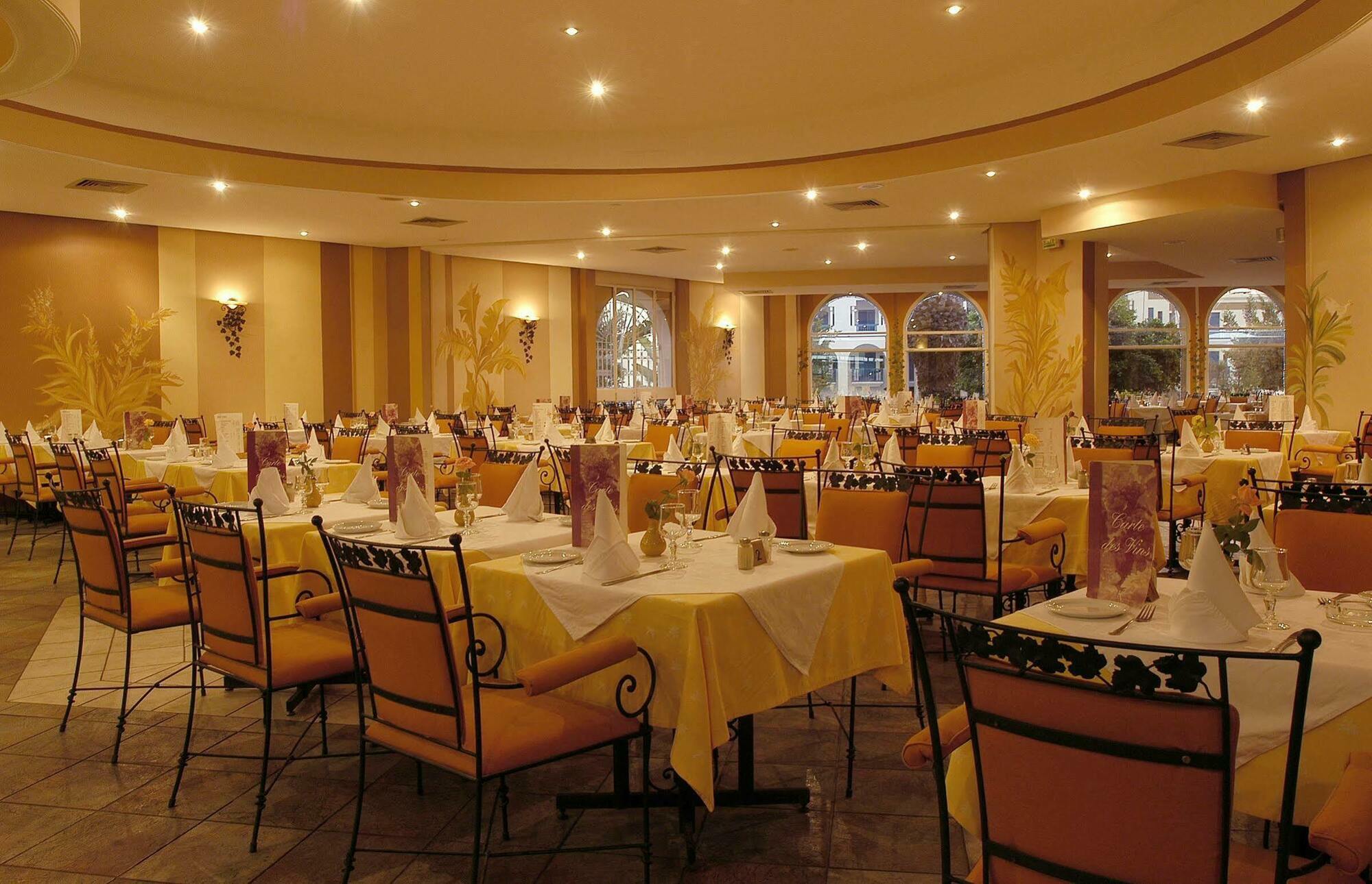 Tui Suneo Kenzi Europa Agadir Exterior photo Restaurant